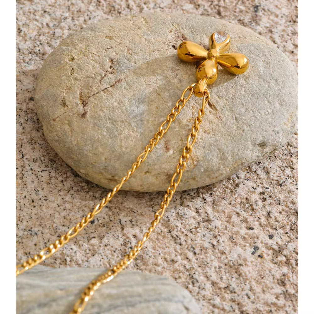 Elaria Necklace