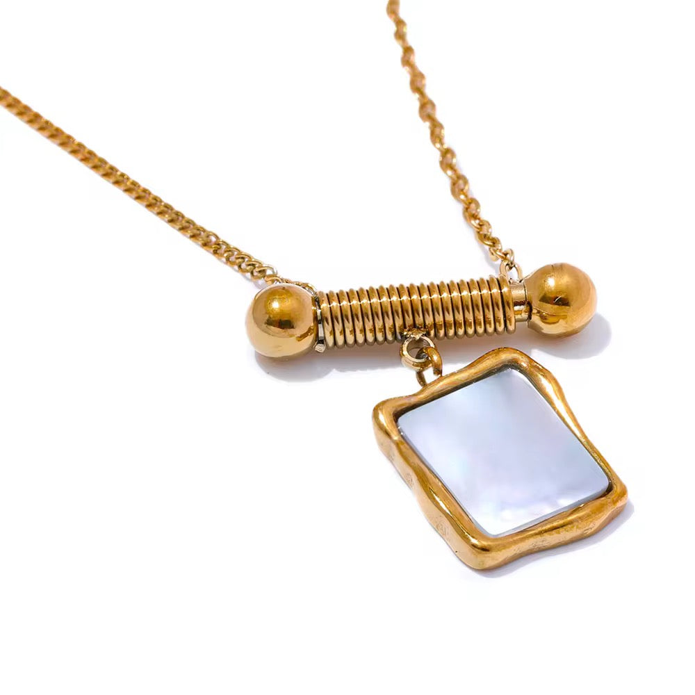 Zara Shell Necklace