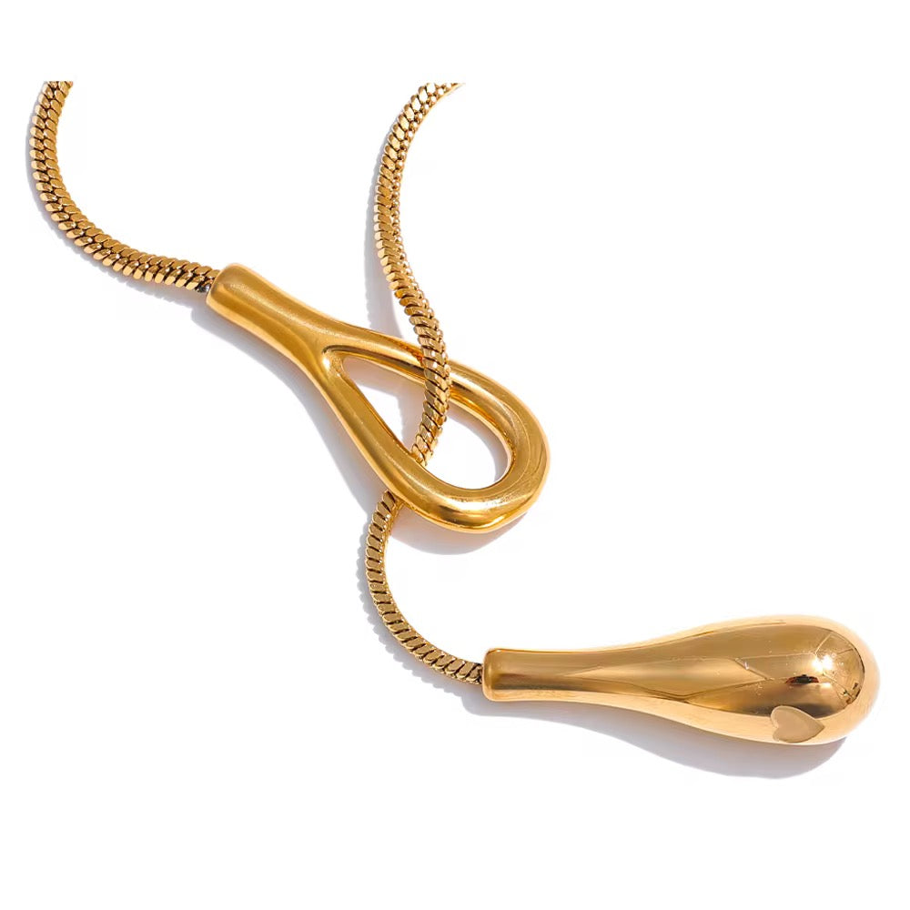 Aira Lariat Necklace