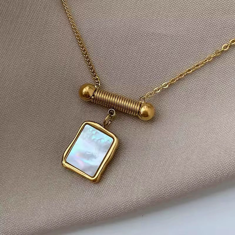 Zara Shell Necklace