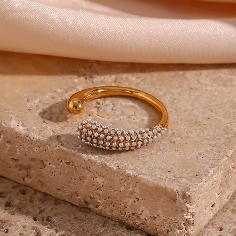 Eira Pearl Ring