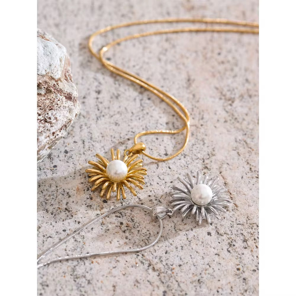 Dalphy Pearl Necklace