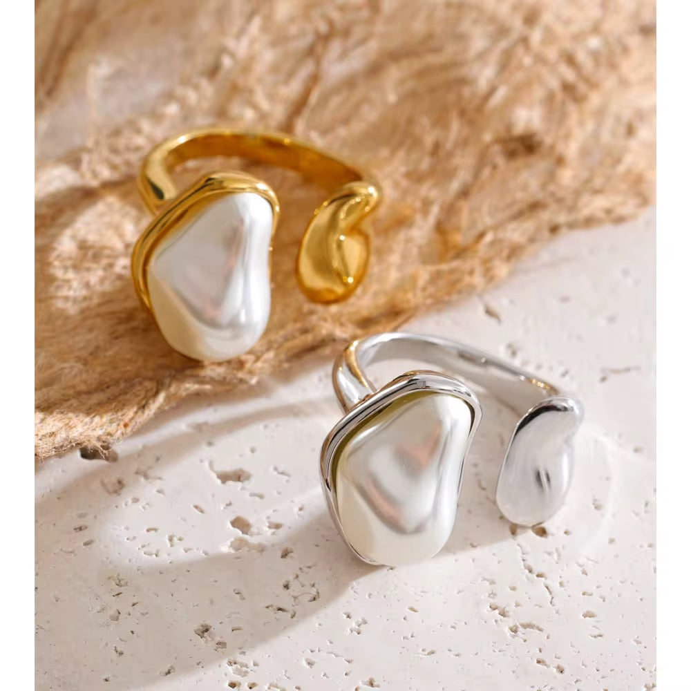 Arielle pearl Ring