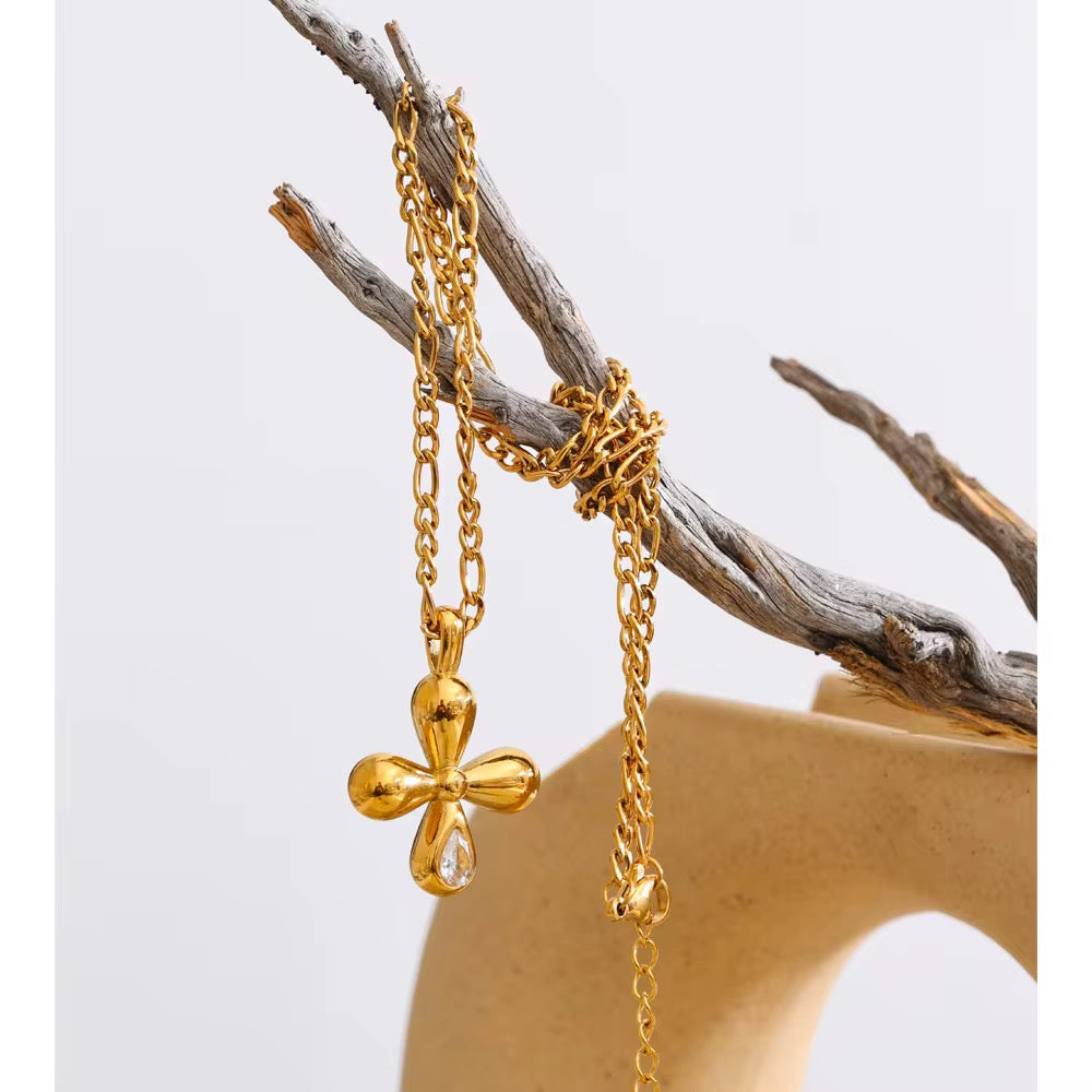 Elaria Necklace