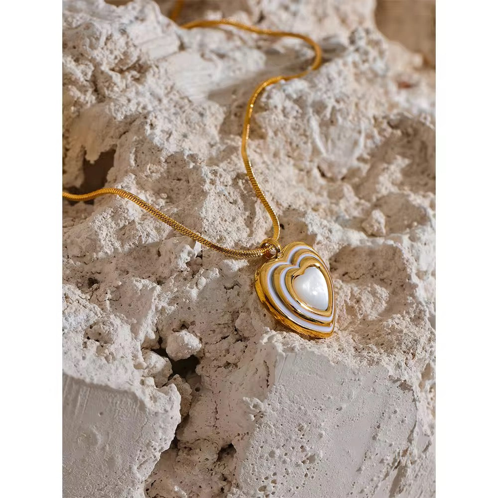 Aven Shell Necklace