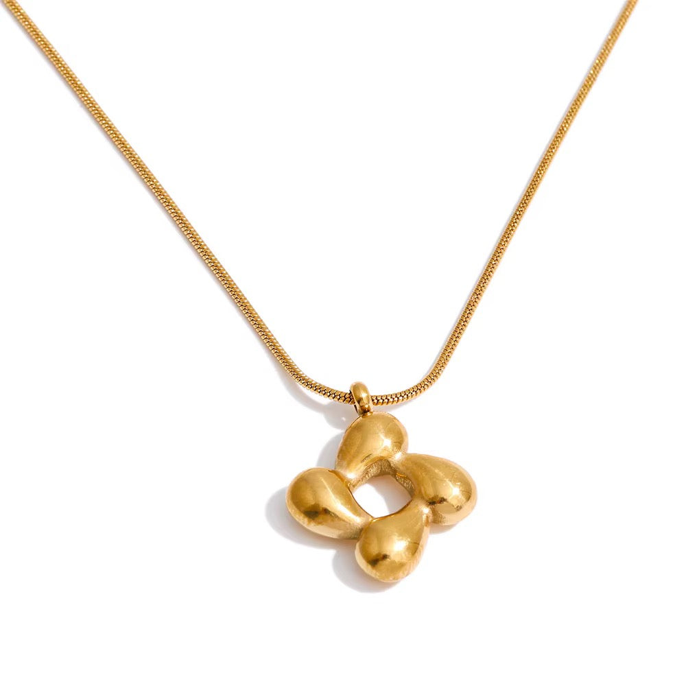 Saraya Necklace