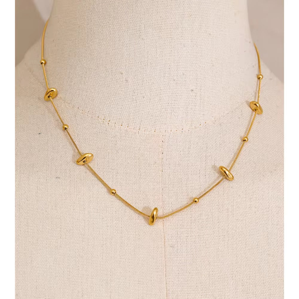 Lunette Necklace