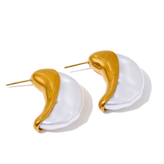 Samira Pearl Earrings